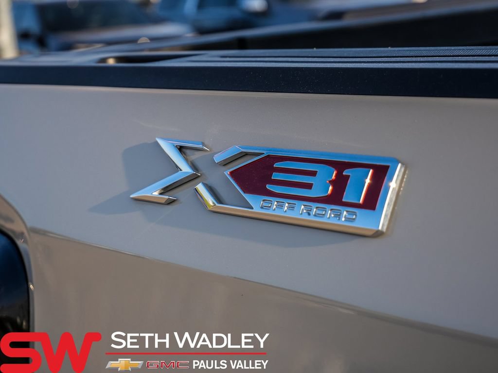 Used 2026 GMC Sierra 1500 SLE AWD/4WD image 12