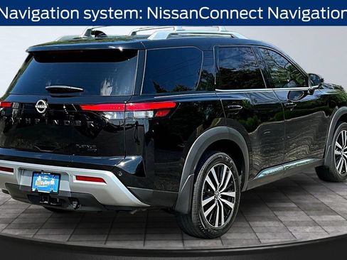Used 2023 Nissan Pathfinder Platinum AWD/4WD image 6