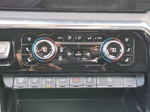 Used 2024 GMC Sierra 2500 Denali w/ Denali Reserve Package image 17