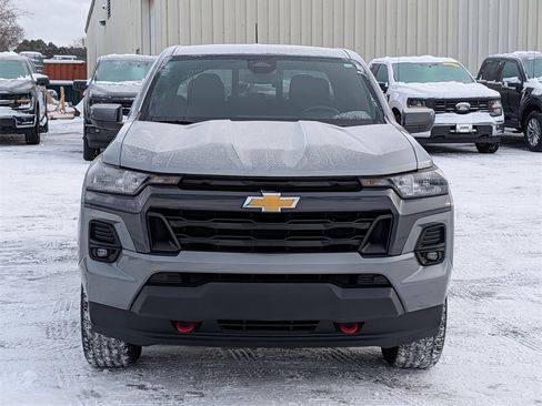 Used 2023 Chevrolet Colorado LT w/ LT Convenience Package image 2