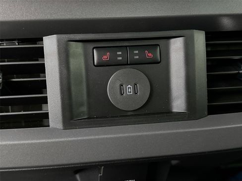 New 2026 Ford F250 Lariat w/ Black Appearance Package image 22