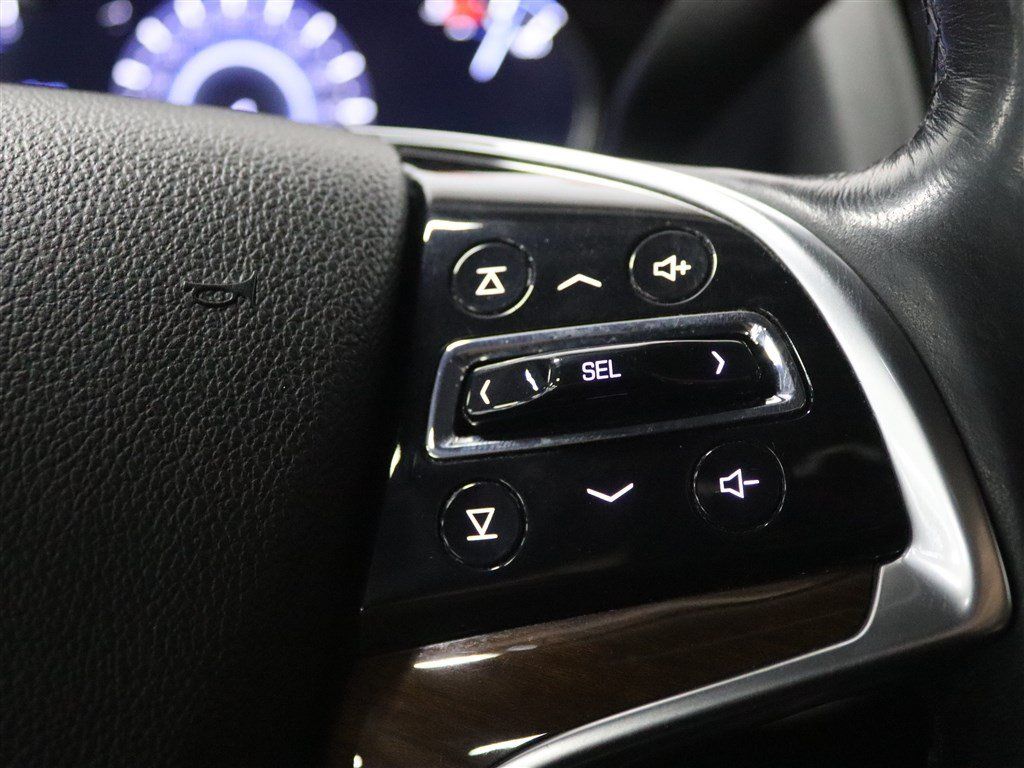 Used 2019 Cadillac Escalade Premium Luxury AWD/4WD image 34