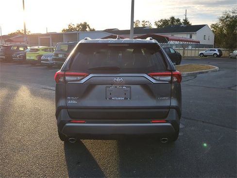Used 2021 Toyota RAV4 Limited image 5