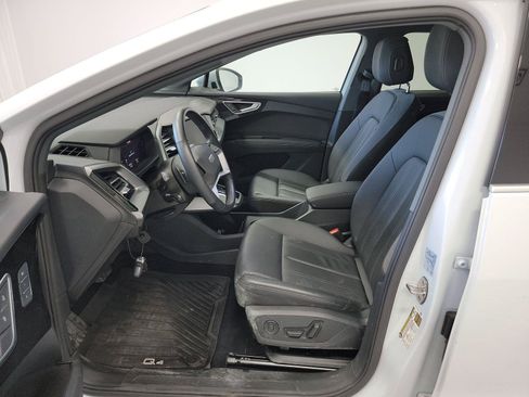 Used 2024 Audi Q4 e-tron Premium Plus w/ Premium Plus AWD/4WD image 4