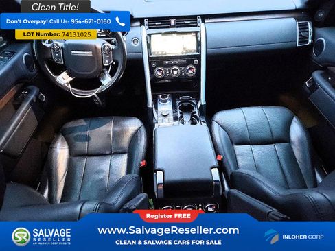 Used 2017 Land Rover Discovery HSE image 11