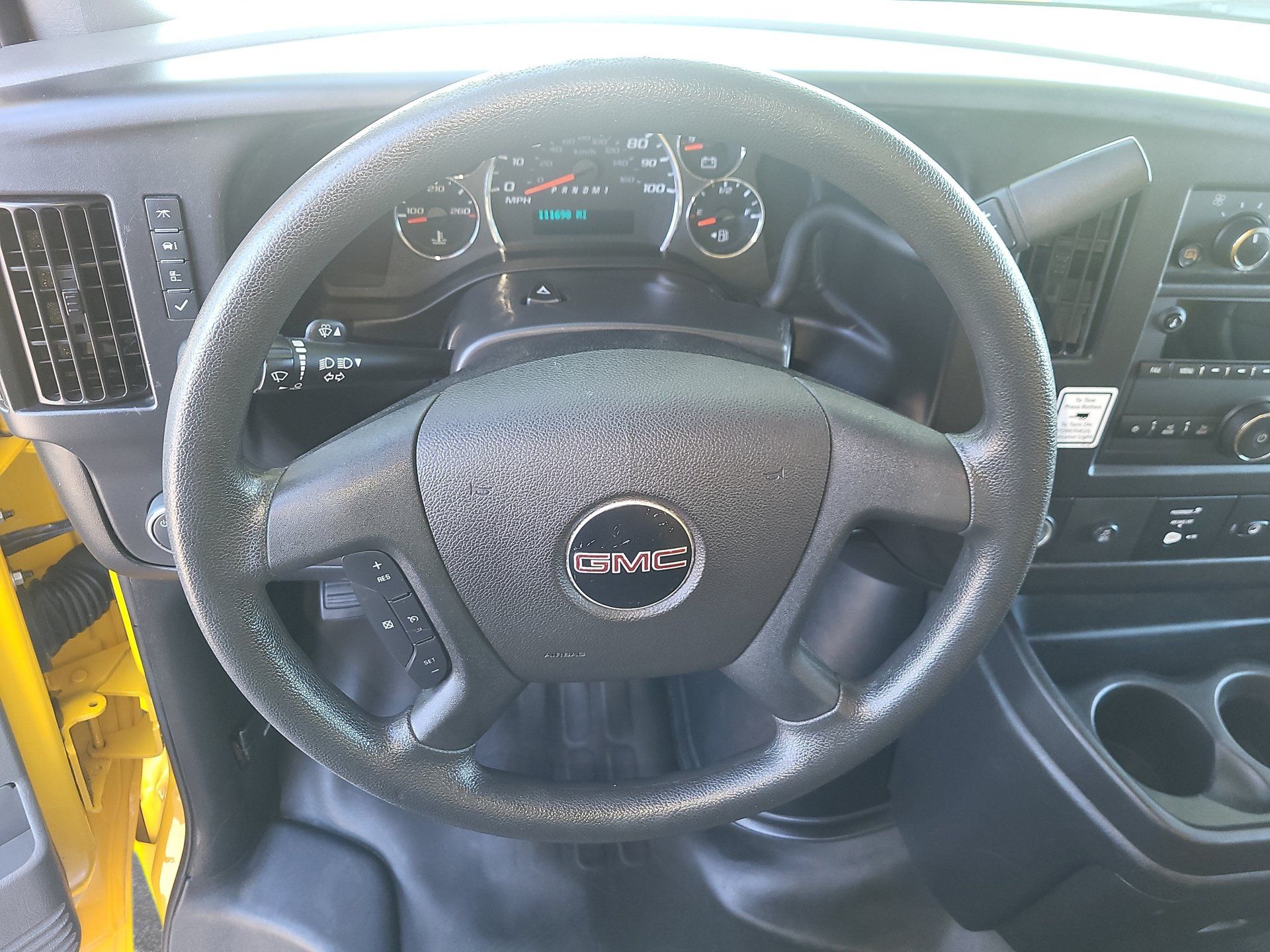 Used 2021 GMC Savana 3500 Extended w/ Power Convenience Package RWD image 2