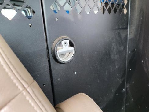 Used 2016 Chevrolet Express 2500 image 32