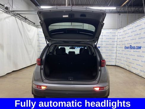 Used 2018 Kia Sportage LX image 9