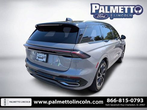 Certified 2024 Lincoln Nautilus Reserve w/ Equipment Group 202A AWD/4WD image 3