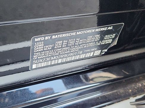 Certified 2024 BMW X7 xDrive40i w/ Executive Package image 26