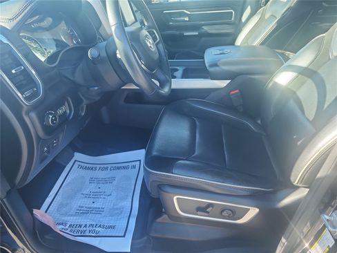 Used 2019 RAM 1500 Laramie RWD image 13