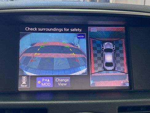 Used 2018 INFINITI Q70 Luxe w/ Cargo Package image 31