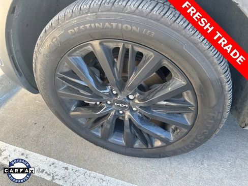 Used 2022 Kia Telluride SX w/ Towing Package image 9