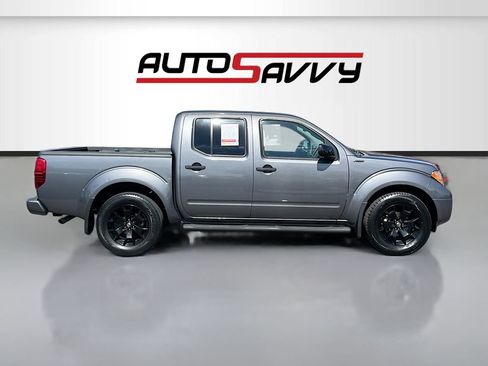 Used 2021 Nissan Frontier SV w/ Midnight Edition Floor Mats RWD image 8