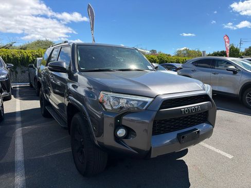 Used 2018 Toyota 4Runner SR5 Premium AWD/4WD image 1