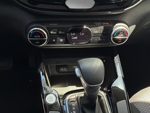 Used 2025 Kia Soul S FWD image 22