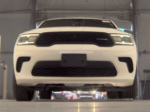 Used 2025 Dodge Durango GT RWD image 3