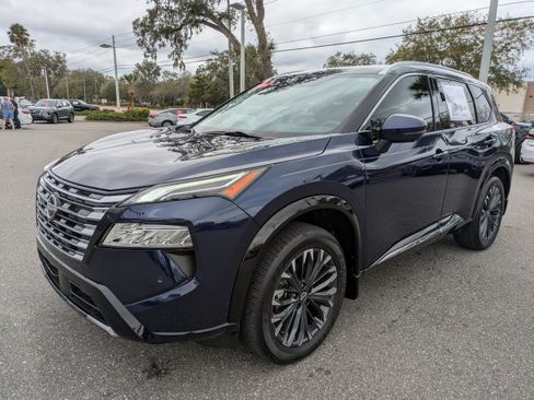 Certified 2024 Nissan Rogue Platinum w/ Platinum Premium Package image 8