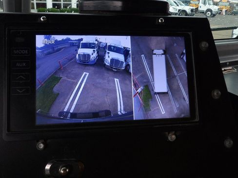 Used 2019 Ford E-450 and Econoline 450 Super Duty RWD image 12