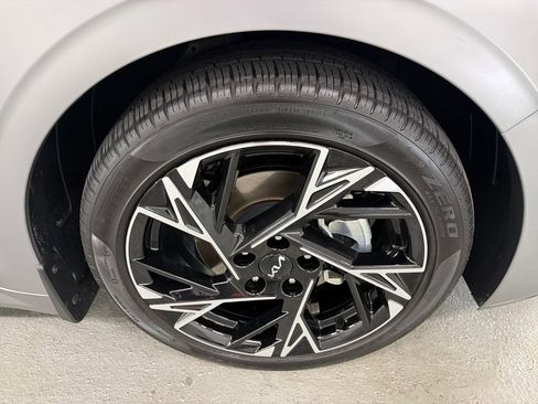 Used 2025 Kia K5 GT-Line w/ GT-Line Premium Package FWD image 4