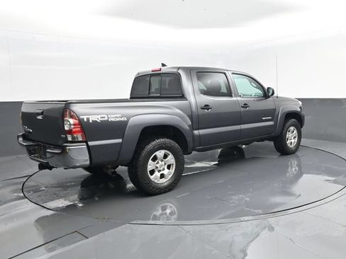Used 2015 Toyota Tacoma 4x4 Double Cab w/ TRD Off-Road Package image 19