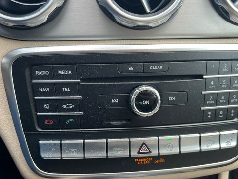 Used 2019 Mercedes-Benz GLA 250 4MATIC image 7