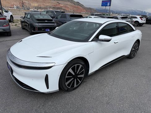Used 2023 Lucid Air Pure image 2