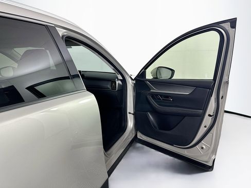 Used 2024 MAZDA CX-90 3.3 Turbo w/ Premium Package AWD/4WD image 35