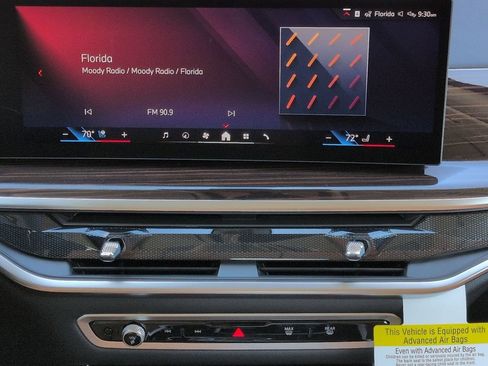 New 2027 BMW X7 xDrive40i w/ Premium Package AWD/4WD image 18