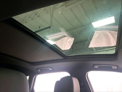 Used 2025 Audi Q3 2.0T Premium image 23