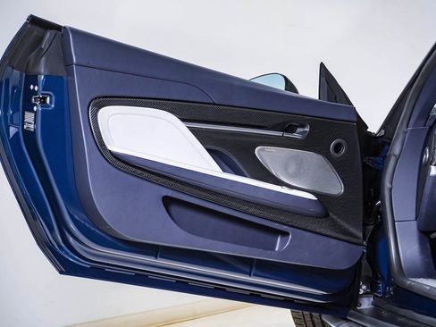 Used 2025 Aston Martin Vanquish image 34