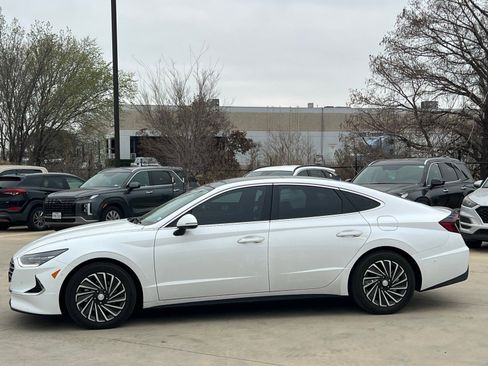 Certified 2023 Hyundai Sonata Limited w/ Cargo Package image 6