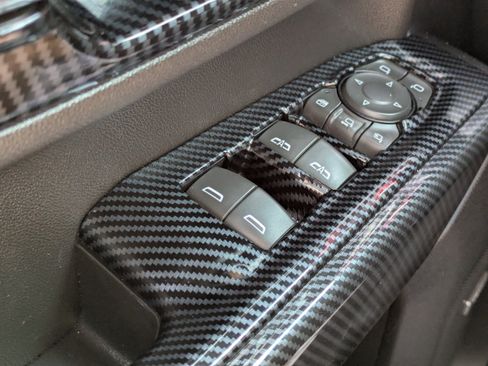 Used 2023 GMC Sierra 2500 Denali w/ Denali Ultimate Package image 23