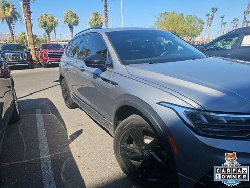 Used 2023 Volkswagen Tiguan SE R-Line FWD image 24
