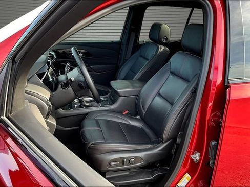 Used 2023 Chevrolet Traverse RS w/ LPO, Floor Liner Package AWD/4WD image 20