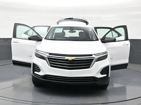 Used 2024 Chevrolet Equinox LS FWD image 34