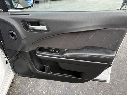 Used 2018 Dodge Charger R/T image 29