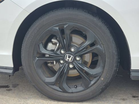 Used 2025 Honda Accord SE image 14