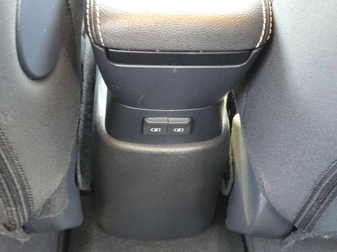 Used 2025 Nissan Kicks Play S FWD image 23