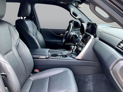 Used 2023 Lexus LX 600 4WD w/ Interior Upgrade Package image 9