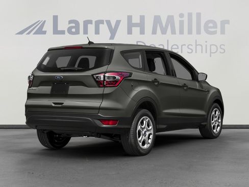 Used 2019 Ford Escape S image 2