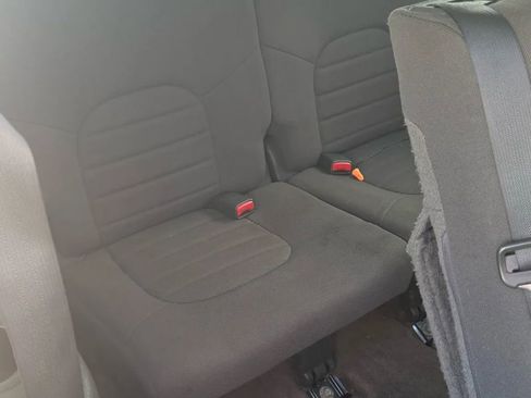 Used 2011 Nissan Pathfinder S image 12