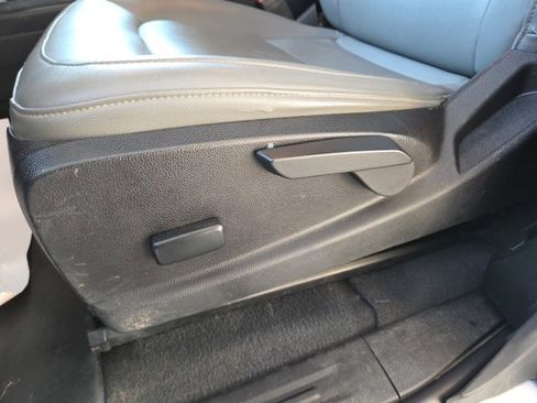 Used 2019 Chevrolet Colorado W/T image 39