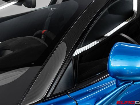 Used 2020 McLaren 620R RWD image 22