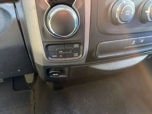 Used 2018 RAM 1500 Express w/ Express Value Package AWD/4WD image 13