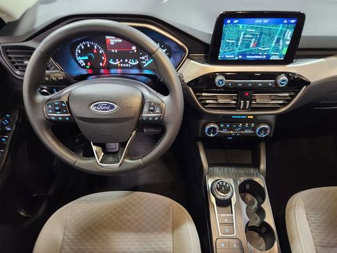 Used 2022 Ford Escape SE w/ SE Sport Appearance Package image 47