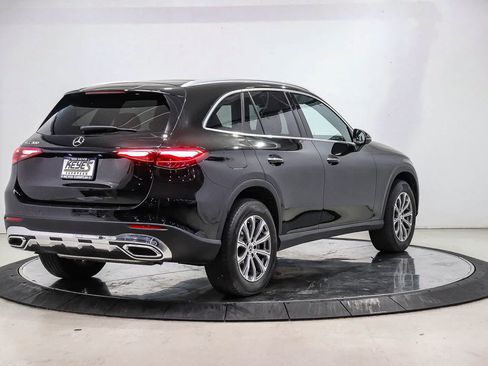 Certified 2024 Mercedes-Benz GLC 300 image 4