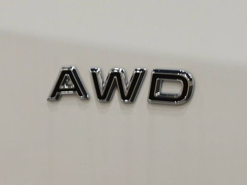 Used 2023 Ford Transit 250 Low Roof AWD w/ Exterior Upgrade Package image 38
