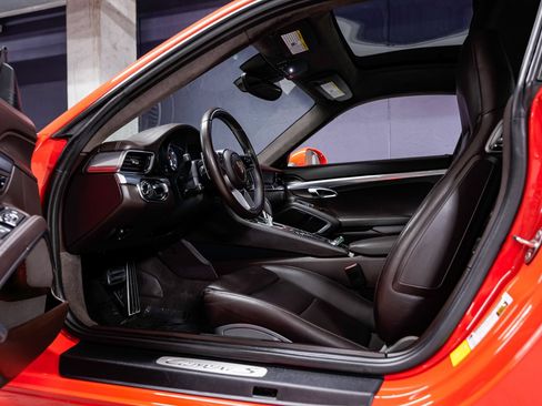 Used 2017 Porsche 911 Carrera S RWD image 18