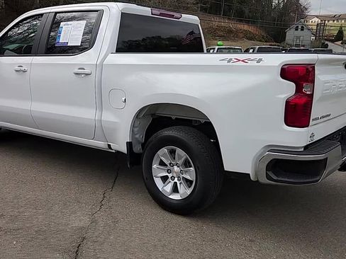Used 2025 Chevrolet Silverado 1500 LT AWD/4WD image 7